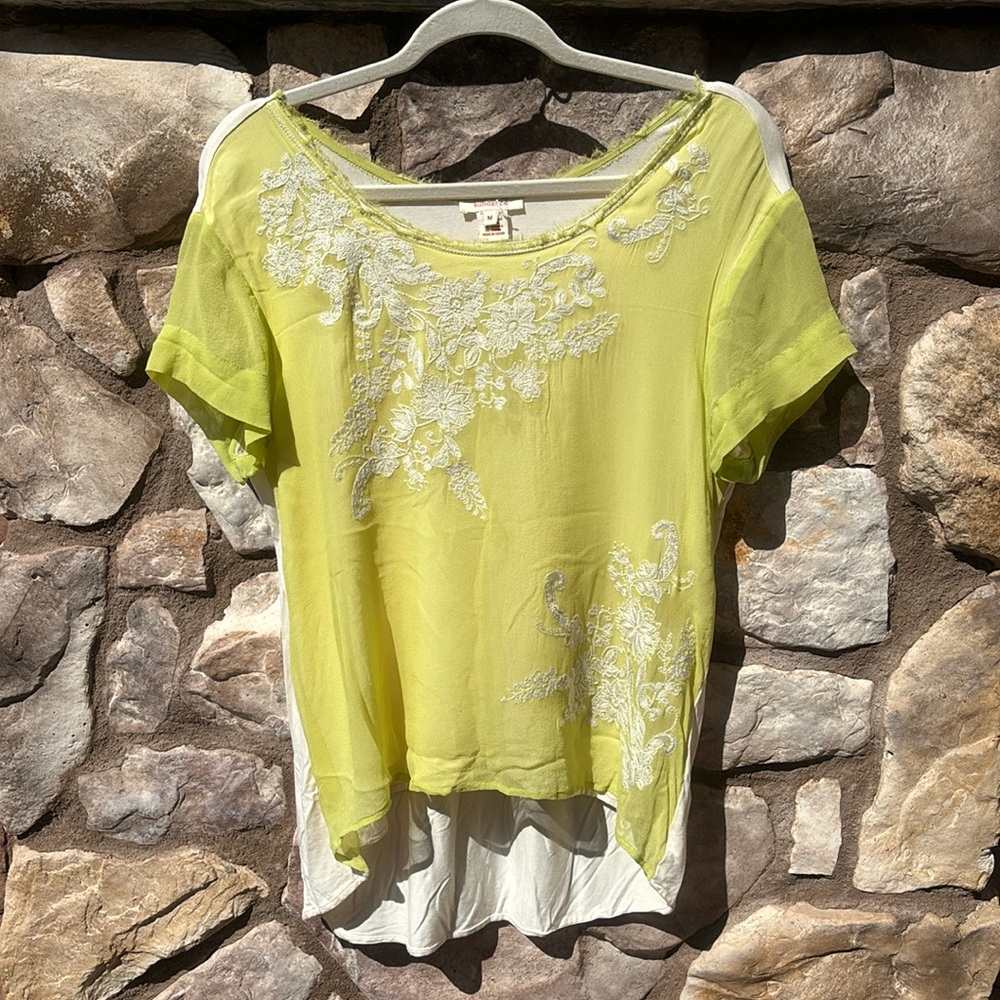 Sundance Silk Top Floral Embroidered Short Sleeve Size Medium Boho